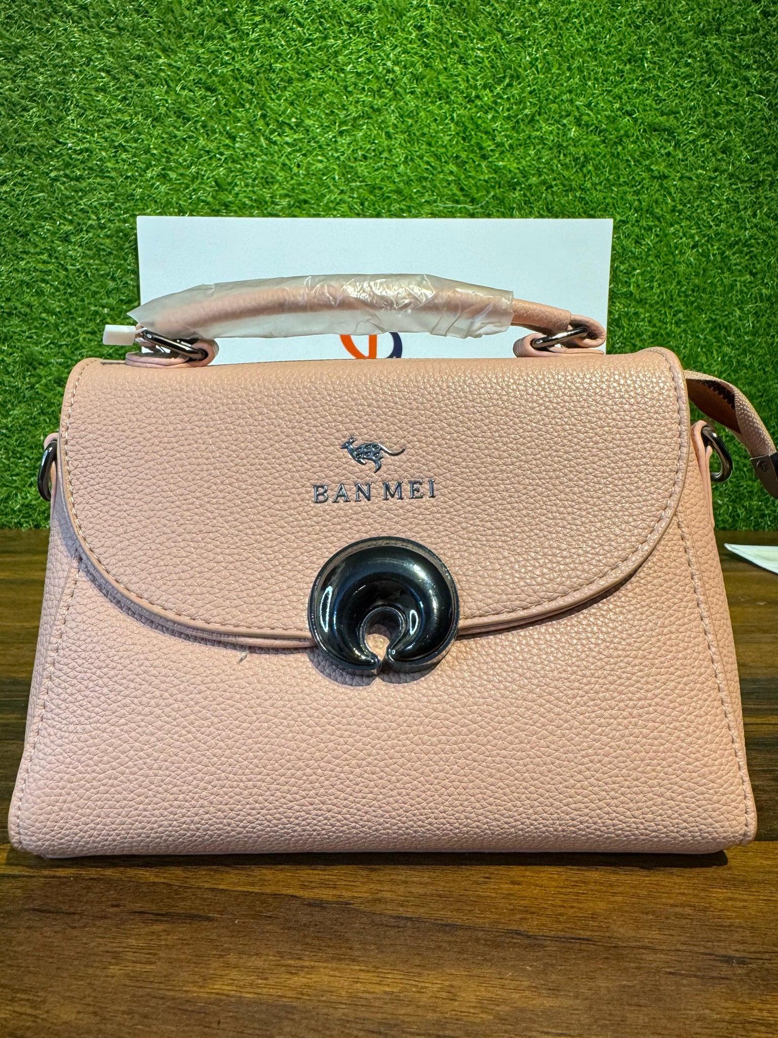 Ban Mei Pink Textured Handbag